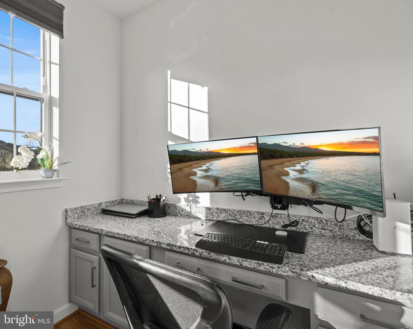 4434 FAIR LAKES CT, FAIRFAX, Virginia 22033, 4 Bedrooms Bedrooms, ,3 BathroomsBathrooms,Residential,For sale,4434 FAIR LAKES CT,VAFX2283118 MLS # VAFX2283118