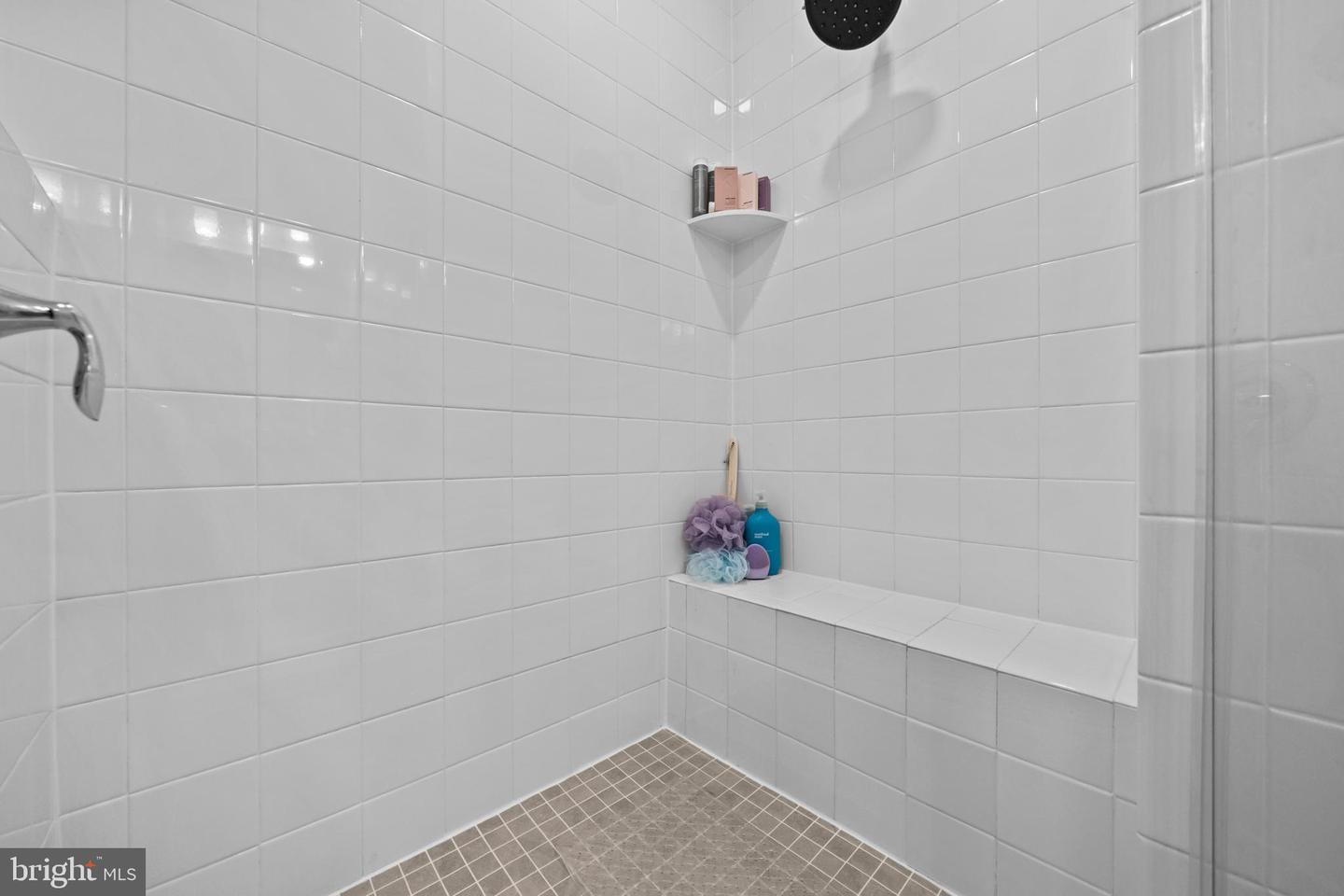 4434 FAIR LAKES CT, FAIRFAX, Virginia 22033, 4 Bedrooms Bedrooms, ,3 BathroomsBathrooms,Residential,For sale,4434 FAIR LAKES CT,VAFX2283118 MLS # VAFX2283118