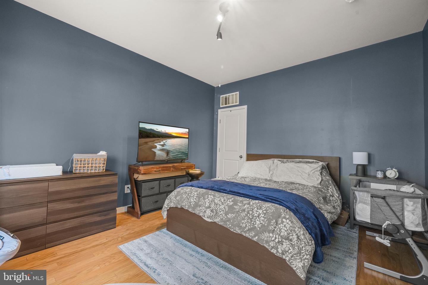 4434 FAIR LAKES CT, FAIRFAX, Virginia 22033, 4 Bedrooms Bedrooms, ,3 BathroomsBathrooms,Residential,For sale,4434 FAIR LAKES CT,VAFX2283118 MLS # VAFX2283118