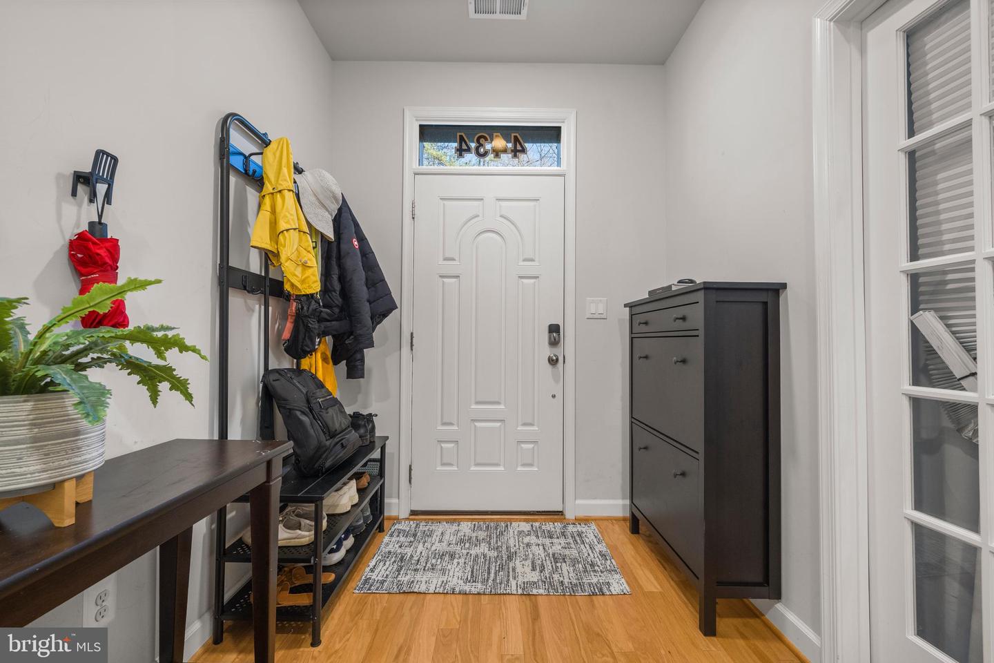 4434 FAIR LAKES CT, FAIRFAX, Virginia 22033, 4 Bedrooms Bedrooms, ,3 BathroomsBathrooms,Residential,For sale,4434 FAIR LAKES CT,VAFX2283118 MLS # VAFX2283118