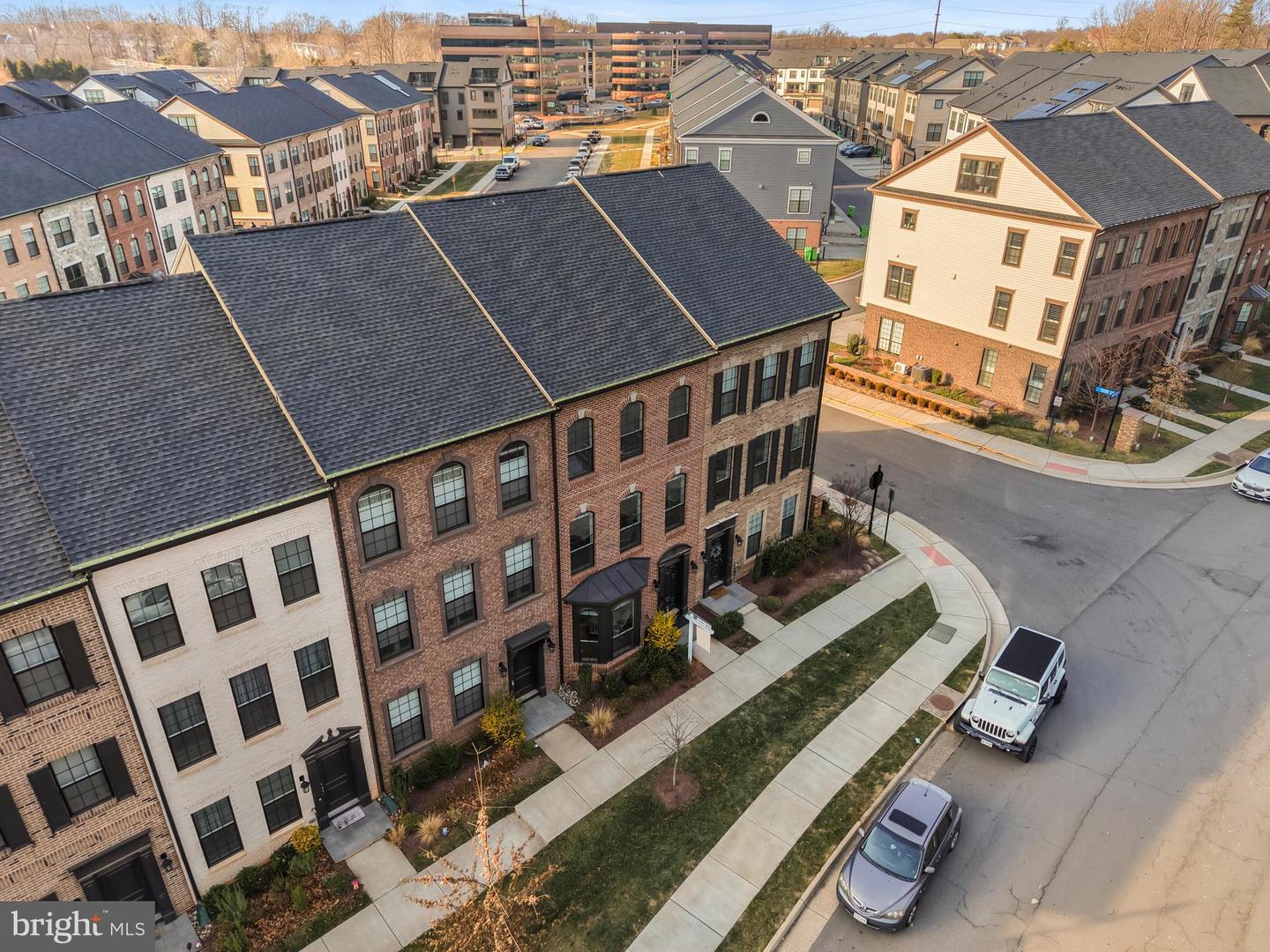 4434 FAIR LAKES CT, FAIRFAX, Virginia 22033, 4 Bedrooms Bedrooms, ,3 BathroomsBathrooms,Residential,For sale,4434 FAIR LAKES CT,VAFX2283118 MLS # VAFX2283118