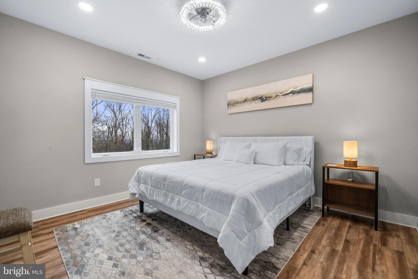 13537 HANGING ROCK LN, LOVETTSVILLE, Virginia 20180, 3 Bedrooms Bedrooms, 9 Rooms Rooms,2 BathroomsBathrooms,Residential,For sale,13537 HANGING ROCK LN,VALO2112918 MLS # VALO2112918