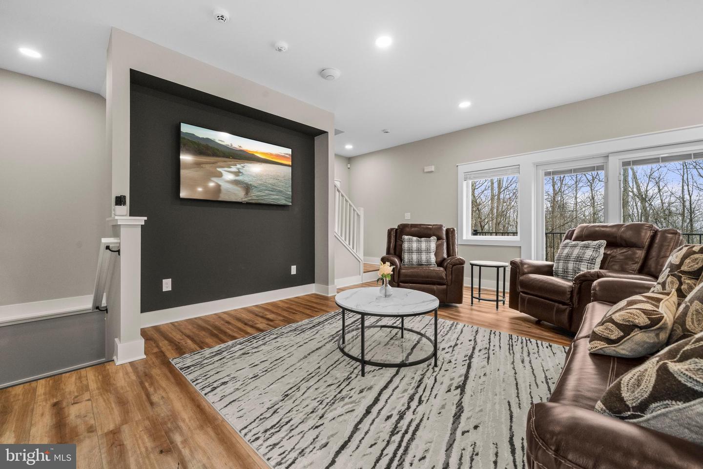 13537 HANGING ROCK LN, LOVETTSVILLE, Virginia 20180, 3 Bedrooms Bedrooms, 9 Rooms Rooms,2 BathroomsBathrooms,Residential,For sale,13537 HANGING ROCK LN,VALO2112918 MLS # VALO2112918