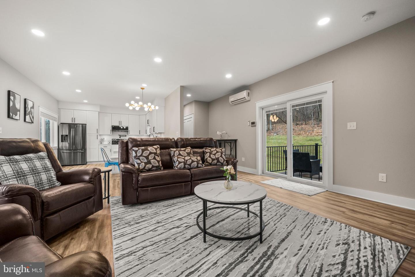 13537 HANGING ROCK LN, LOVETTSVILLE, Virginia 20180, 3 Bedrooms Bedrooms, 9 Rooms Rooms,2 BathroomsBathrooms,Residential,For sale,13537 HANGING ROCK LN,VALO2112918 MLS # VALO2112918