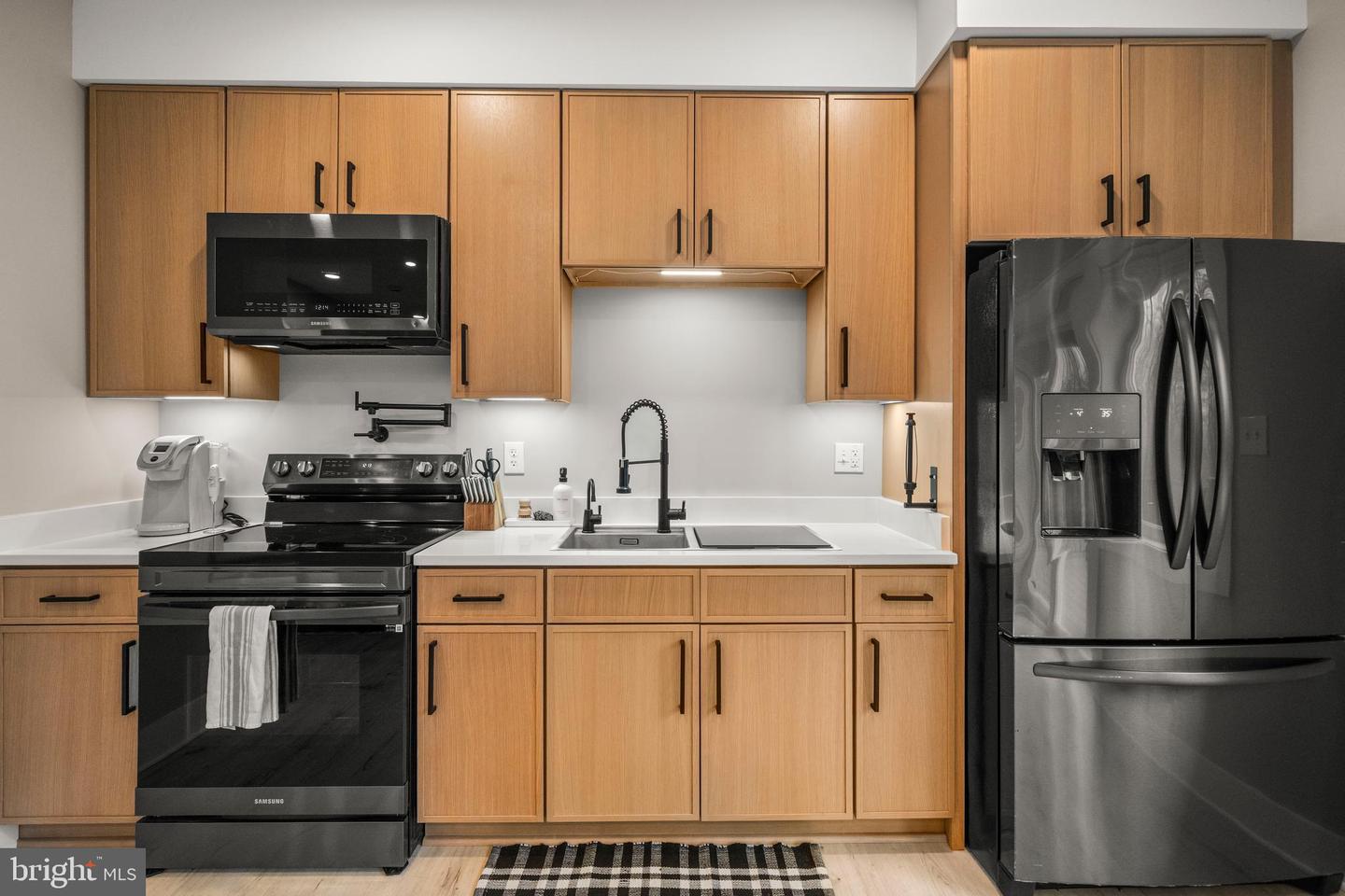 13537 HANGING ROCK LN, LOVETTSVILLE, Virginia 20180, 3 Bedrooms Bedrooms, 9 Rooms Rooms,2 BathroomsBathrooms,Residential,For sale,13537 HANGING ROCK LN,VALO2112918 MLS # VALO2112918