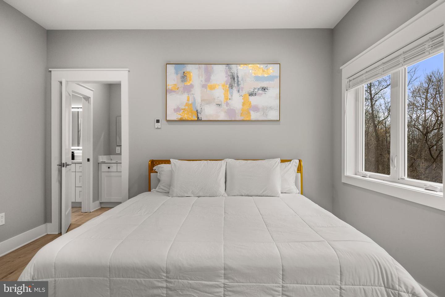 13537 HANGING ROCK LN, LOVETTSVILLE, Virginia 20180, 3 Bedrooms Bedrooms, 9 Rooms Rooms,2 BathroomsBathrooms,Residential,For sale,13537 HANGING ROCK LN,VALO2112918 MLS # VALO2112918