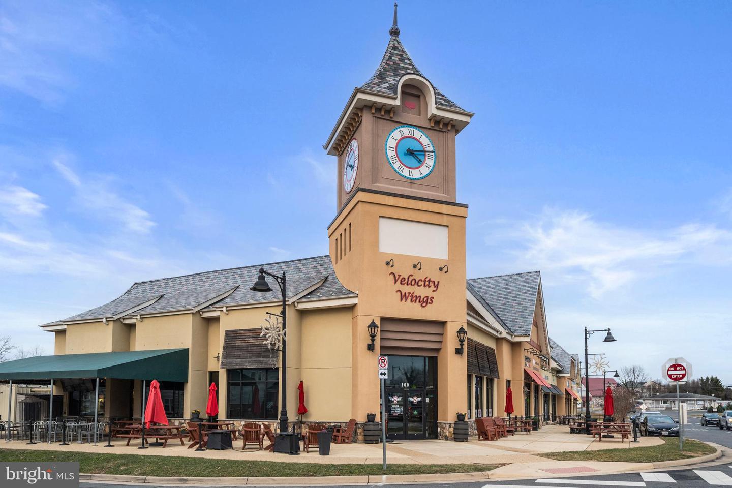 13537 HANGING ROCK LN, LOVETTSVILLE, Virginia 20180, 3 Bedrooms Bedrooms, 9 Rooms Rooms,2 BathroomsBathrooms,Residential,For sale,13537 HANGING ROCK LN,VALO2112918 MLS # VALO2112918