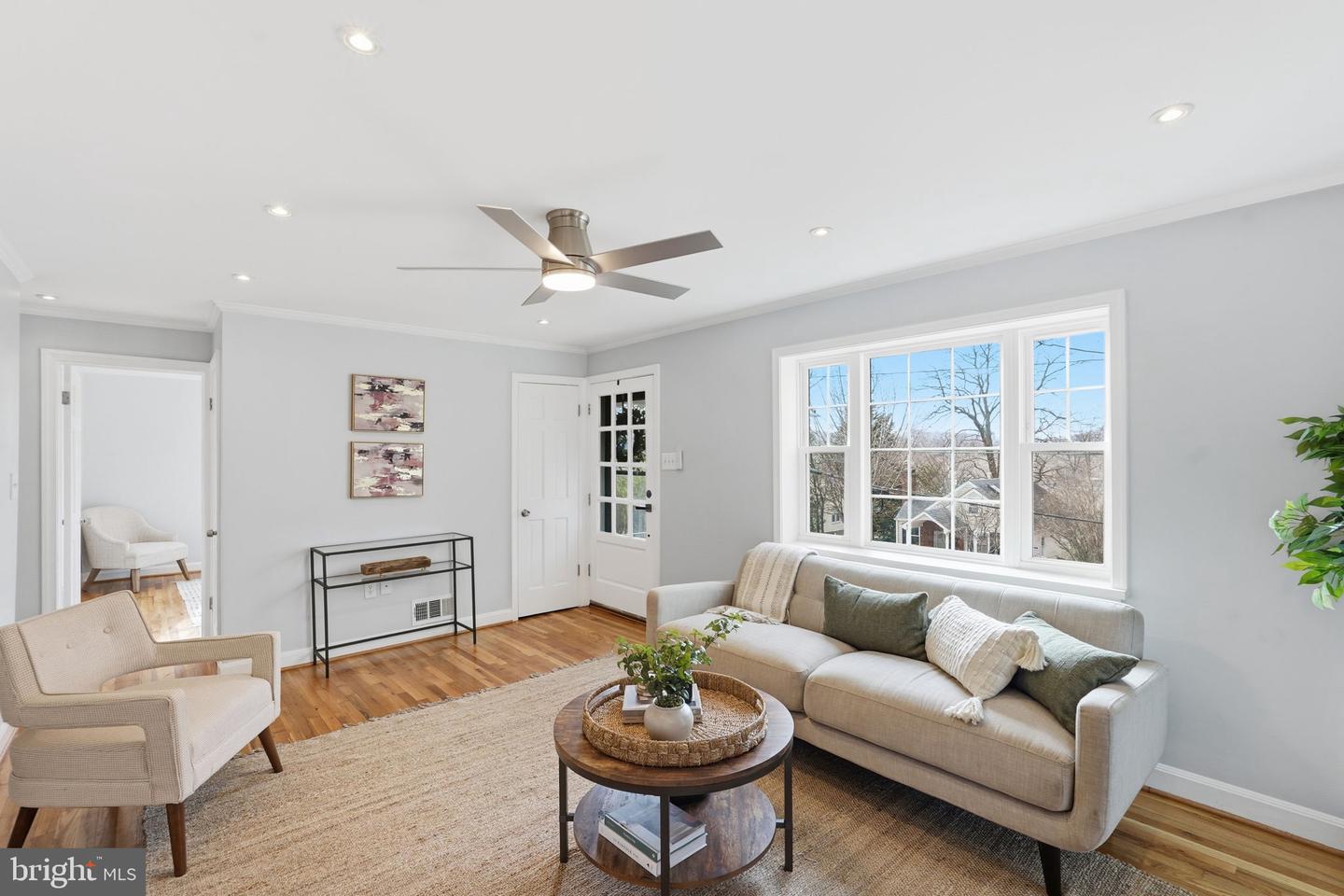 2109 S QUEBEC ST S, ARLINGTON, Virginia 22204, 4 Bedrooms Bedrooms, ,2 BathroomsBathrooms,Residential,For sale,2109 S QUEBEC ST S,VAAR2067172 MLS # VAAR2067172