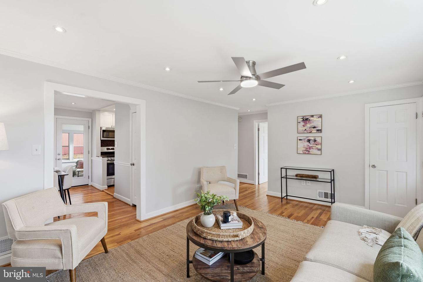 2109 S QUEBEC ST S, ARLINGTON, Virginia 22204, 4 Bedrooms Bedrooms, ,2 BathroomsBathrooms,Residential,For sale,2109 S QUEBEC ST S,VAAR2067172 MLS # VAAR2067172