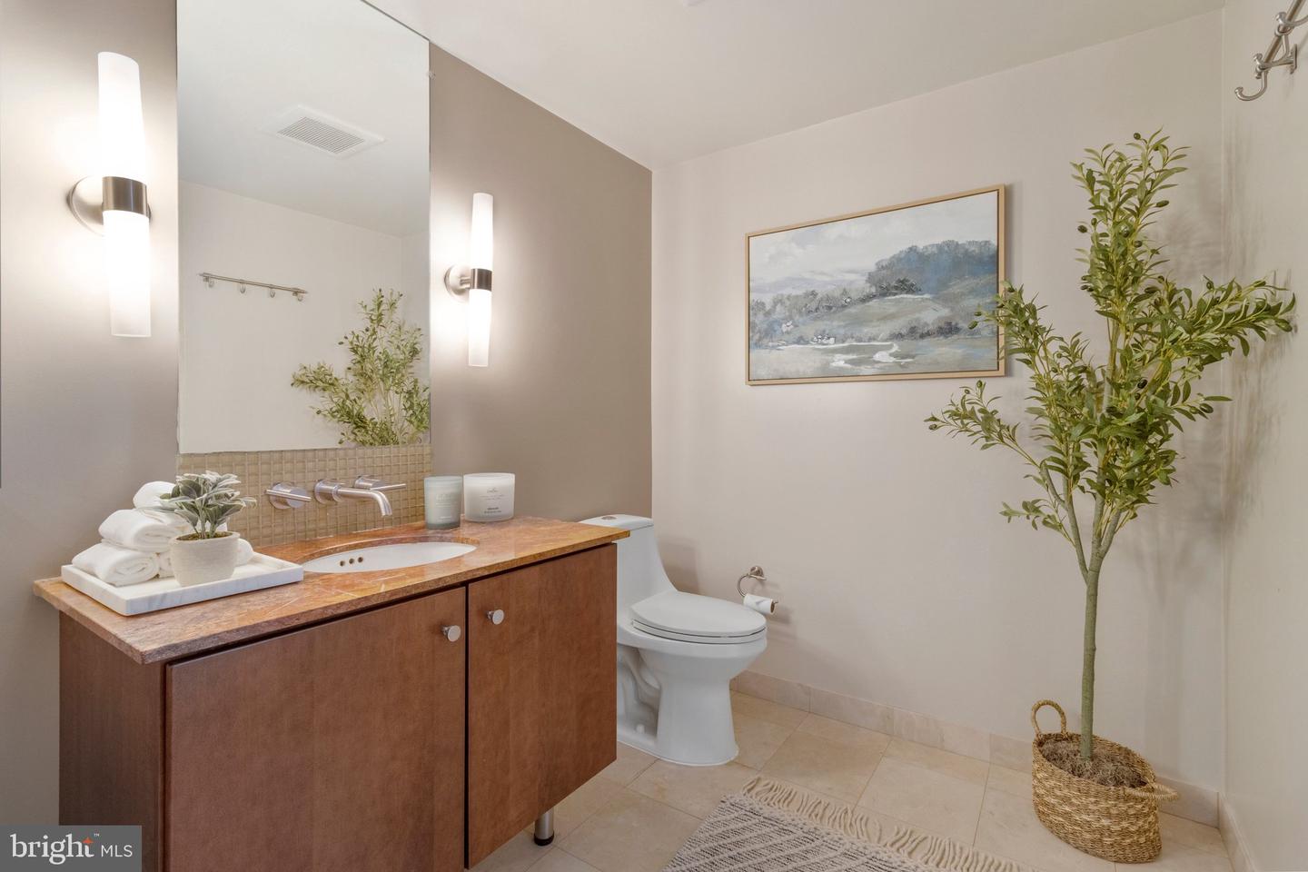 1025 1ST ST SE #907, WASHINGTON, District Of Columbia 20003, ,1 BathroomBathrooms,Residential,For sale,1025 1ST ST SE #907,DCDC2239224 MLS # DCDC2239224