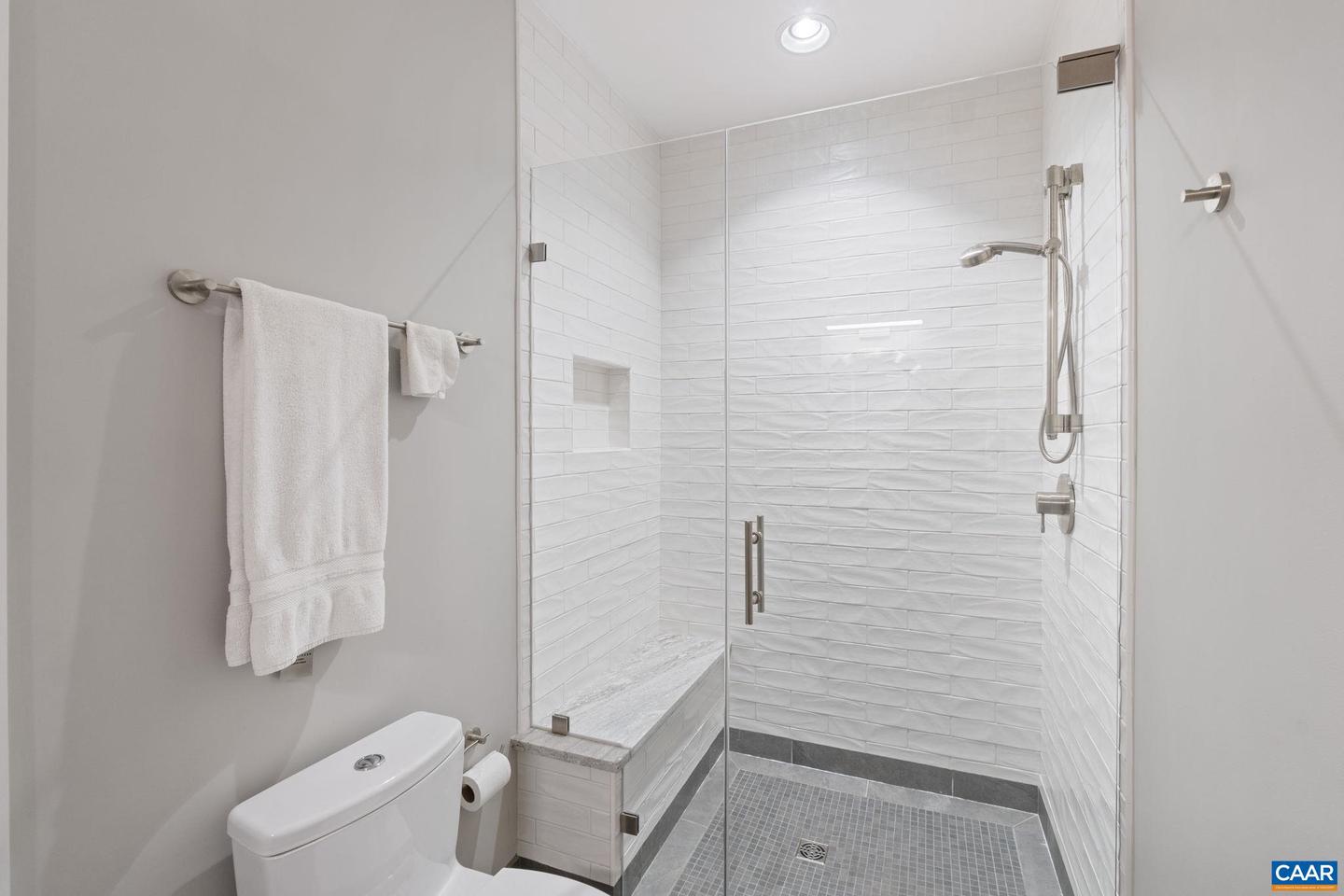 2815 COLA WOODS LN, CHARLOTTESVILLE, Virginia 22901, 5 Bedrooms Bedrooms, ,4 BathroomsBathrooms,Residential,For sale,2815 COLA WOODS LN,672139 MLS # 672139