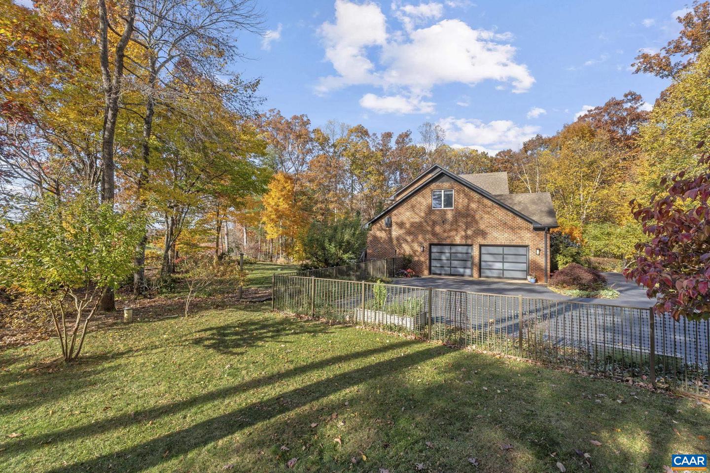 2815 COLA WOODS LN, CHARLOTTESVILLE, Virginia 22901, 5 Bedrooms Bedrooms, ,4 BathroomsBathrooms,Residential,For sale,2815 COLA WOODS LN,672139 MLS # 672139