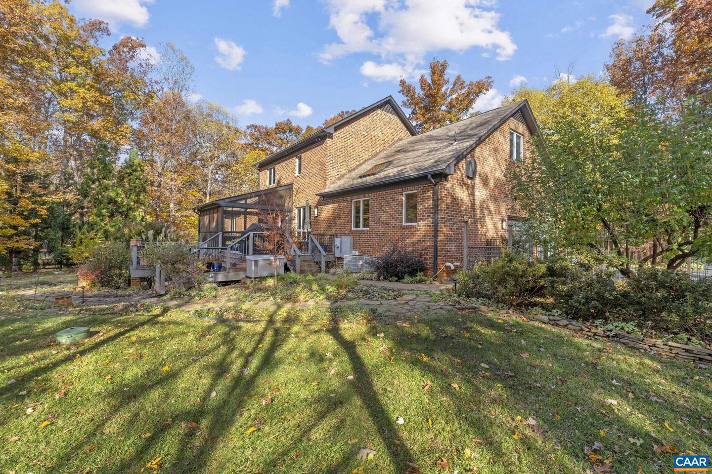 2815 COLA WOODS LN, CHARLOTTESVILLE, Virginia 22901, 5 Bedrooms Bedrooms, ,4 BathroomsBathrooms,Residential,For sale,2815 COLA WOODS LN,672139 MLS # 672139