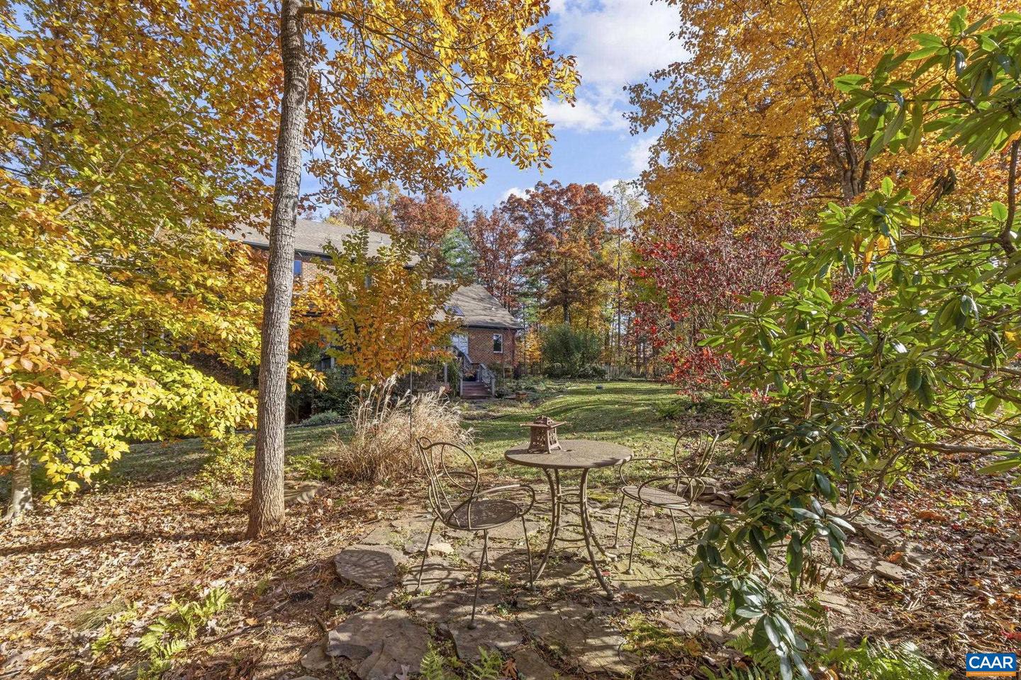 2815 COLA WOODS LN, CHARLOTTESVILLE, Virginia 22901, 5 Bedrooms Bedrooms, ,4 BathroomsBathrooms,Residential,For sale,2815 COLA WOODS LN,672139 MLS # 672139