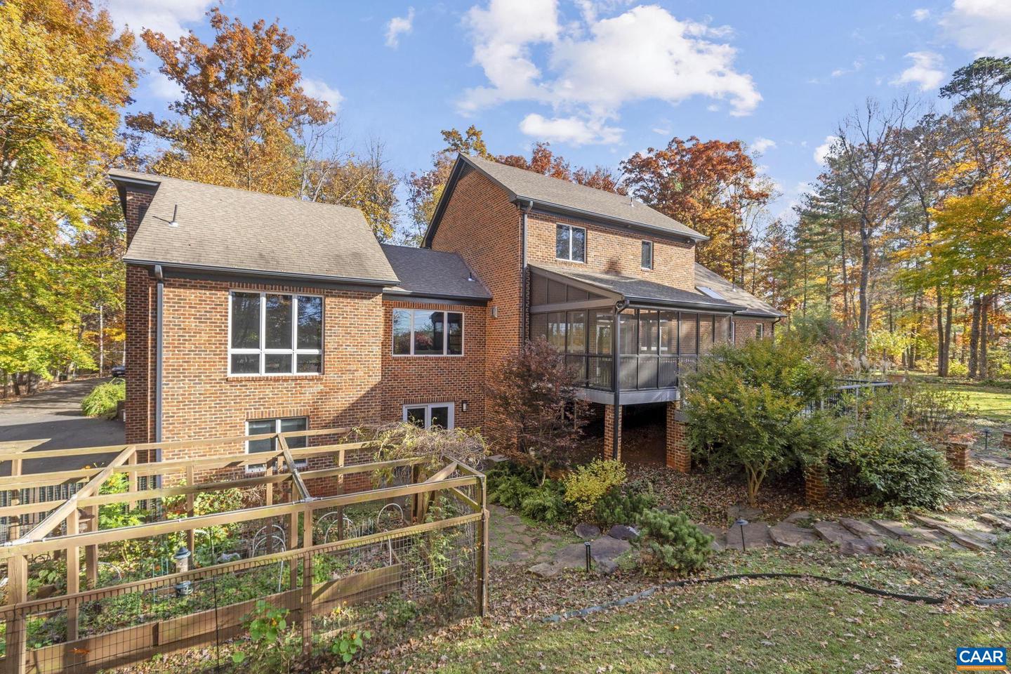 2815 COLA WOODS LN, CHARLOTTESVILLE, Virginia 22901, 5 Bedrooms Bedrooms, ,4 BathroomsBathrooms,Residential,For sale,2815 COLA WOODS LN,672139 MLS # 672139