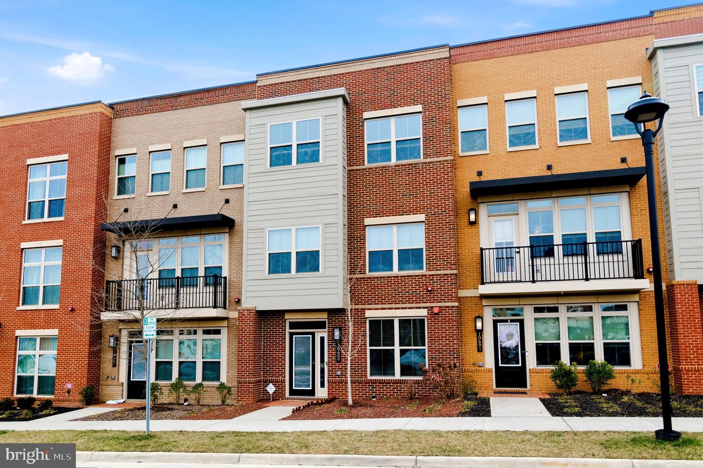 10689 FAIRGROUNDS DR, FAIRFAX, Virginia 22030, 3 Bedrooms Bedrooms, ,2 BathroomsBathrooms,Residential,For sale,10689 FAIRGROUNDS DR,VAFC2007600 MLS # VAFC2007600 10689 FAIRGROUNDS DR, FAIRFAX, Virginia 22030, 3 Bedrooms Bedrooms, ,2 BathroomsBathrooms,Residential,For sale,10689 FAIRGROUNDS DR,VAFC2007600 MLS # VAFC2007600