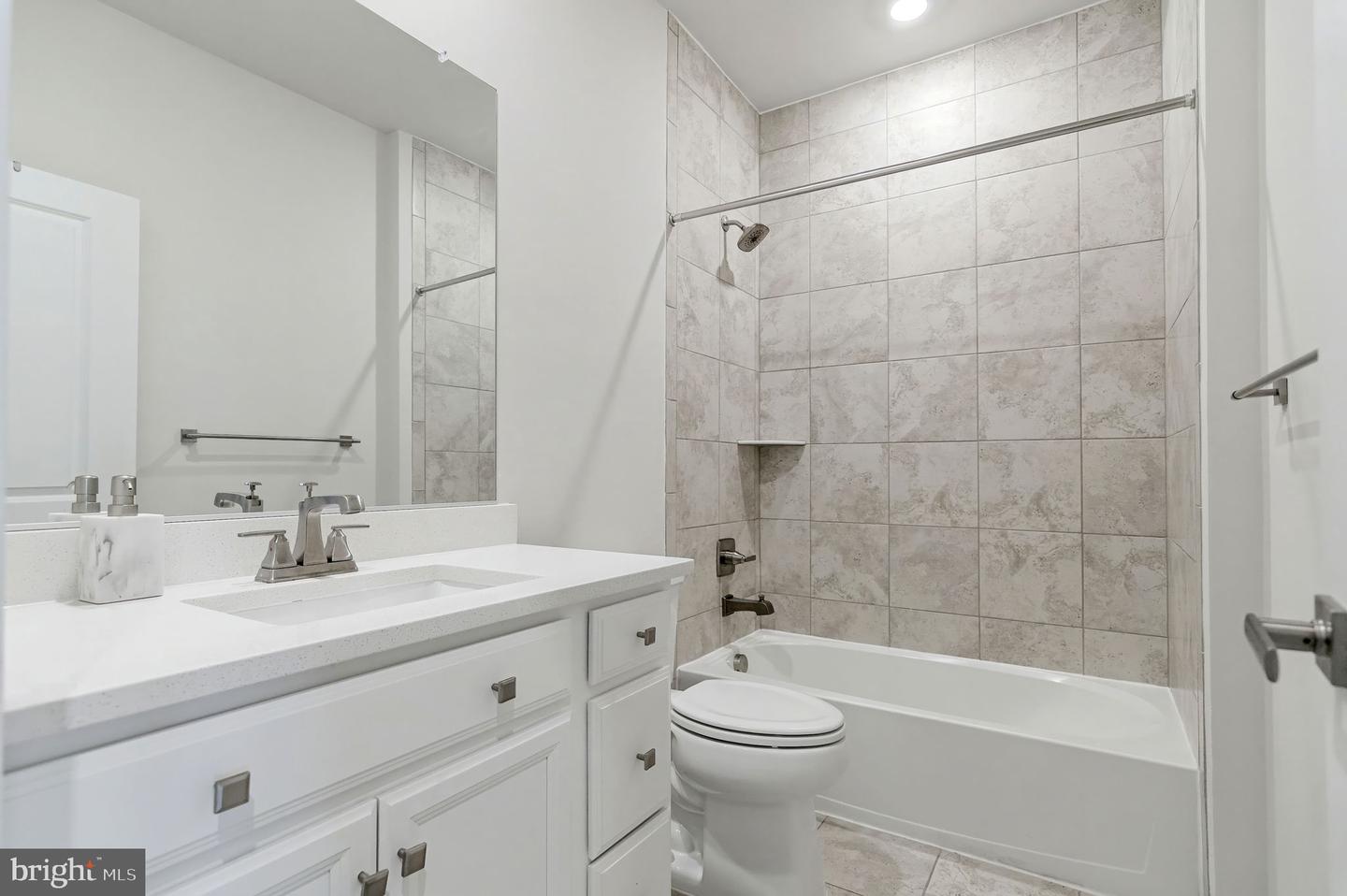 10689 FAIRGROUNDS DR, FAIRFAX, Virginia 22030, 3 Bedrooms Bedrooms, ,2 BathroomsBathrooms,Residential,For sale,10689 FAIRGROUNDS DR,VAFC2007600 MLS # VAFC2007600 10689 FAIRGROUNDS DR, FAIRFAX, Virginia 22030, 3 Bedrooms Bedrooms, ,2 BathroomsBathrooms,Residential,For sale,10689 FAIRGROUNDS DR,VAFC2007600 MLS # VAFC2007600