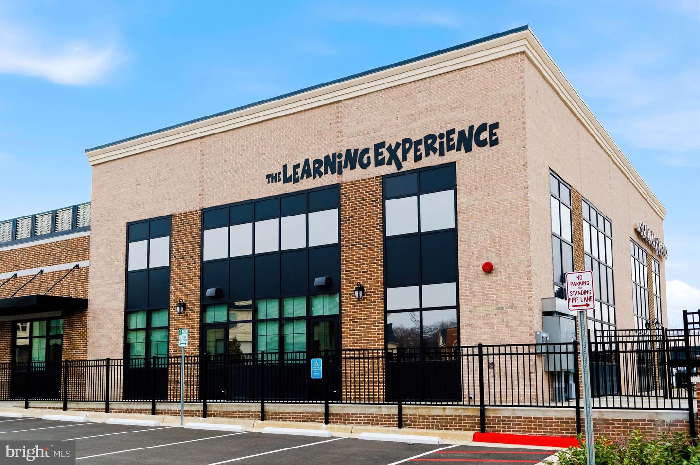 10689 FAIRGROUNDS DR, FAIRFAX, Virginia 22030, 3 Bedrooms Bedrooms, ,2 BathroomsBathrooms,Residential,For sale,10689 FAIRGROUNDS DR,VAFC2007600 MLS # VAFC2007600 10689 FAIRGROUNDS DR, FAIRFAX, Virginia 22030, 3 Bedrooms Bedrooms, ,2 BathroomsBathrooms,Residential,For sale,10689 FAIRGROUNDS DR,VAFC2007600 MLS # VAFC2007600