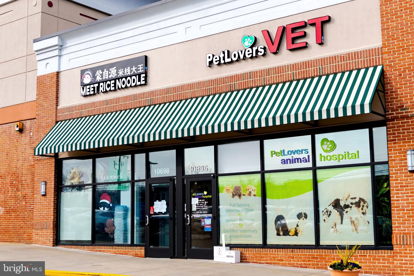 10689 FAIRGROUNDS DR, FAIRFAX, Virginia 22030, 3 Bedrooms Bedrooms, ,2 BathroomsBathrooms,Residential,For sale,10689 FAIRGROUNDS DR,VAFC2007600 MLS # VAFC2007600 10689 FAIRGROUNDS DR, FAIRFAX, Virginia 22030, 3 Bedrooms Bedrooms, ,2 BathroomsBathrooms,Residential,For sale,10689 FAIRGROUNDS DR,VAFC2007600 MLS # VAFC2007600