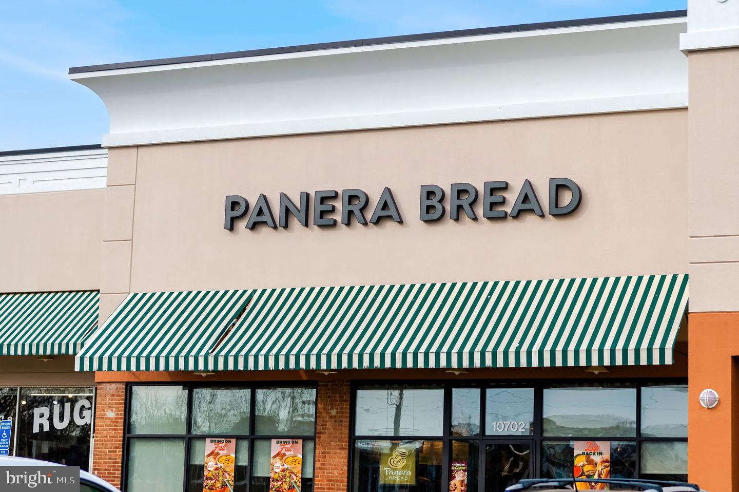 10689 FAIRGROUNDS DR, FAIRFAX, Virginia 22030, 3 Bedrooms Bedrooms, ,2 BathroomsBathrooms,Residential,For sale,10689 FAIRGROUNDS DR,VAFC2007600 MLS # VAFC2007600 10689 FAIRGROUNDS DR, FAIRFAX, Virginia 22030, 3 Bedrooms Bedrooms, ,2 BathroomsBathrooms,Residential,For sale,10689 FAIRGROUNDS DR,VAFC2007600 MLS # VAFC2007600