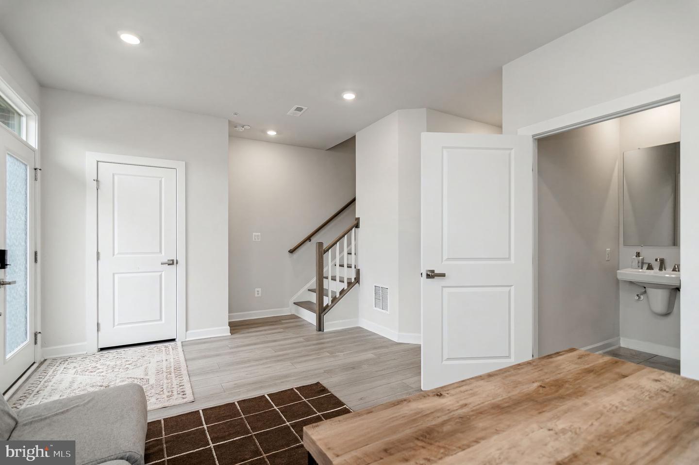 10689 FAIRGROUNDS DR, FAIRFAX, Virginia 22030, 3 Bedrooms Bedrooms, ,2 BathroomsBathrooms,Residential,For sale,10689 FAIRGROUNDS DR,VAFC2007600 MLS # VAFC2007600 10689 FAIRGROUNDS DR, FAIRFAX, Virginia 22030, 3 Bedrooms Bedrooms, ,2 BathroomsBathrooms,Residential,For sale,10689 FAIRGROUNDS DR,VAFC2007600 MLS # VAFC2007600