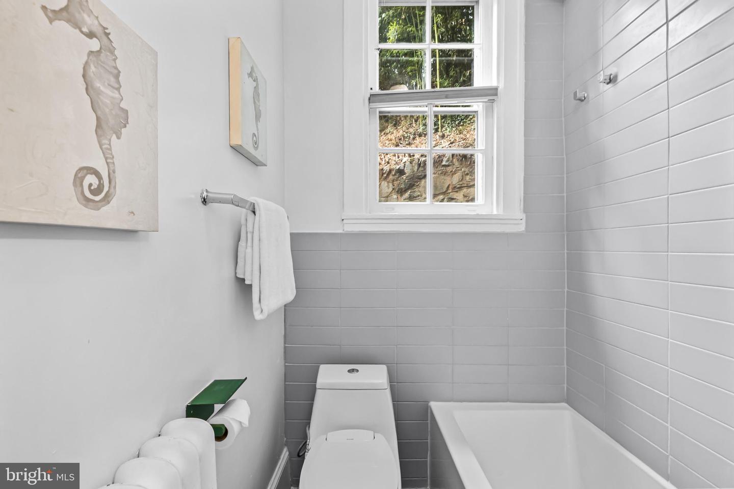 3039 MACOMB ST NW #17, WASHINGTON, District Of Columbia 20008, 2 Bedrooms Bedrooms, ,1 BathroomBathrooms,Residential,For sale,3039 MACOMB ST NW #17,DCDC2239874 MLS # DCDC2239874 3039 MACOMB ST NW #17, WASHINGTON, District Of Columbia 20008, 2 Bedrooms Bedrooms, ,1 BathroomBathrooms,Residential,For sale,3039 MACOMB ST NW #17,DCDC2239874 MLS # DCDC2239874