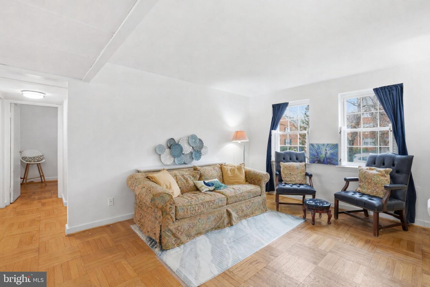 6610 10TH ST #A2, ALEXANDRIA, Virginia 22307, 2 Bedrooms Bedrooms, ,1 BathroomBathrooms,Residential,For sale,6610 10TH ST #A2,VAFX2284310 MLS # VAFX2284310