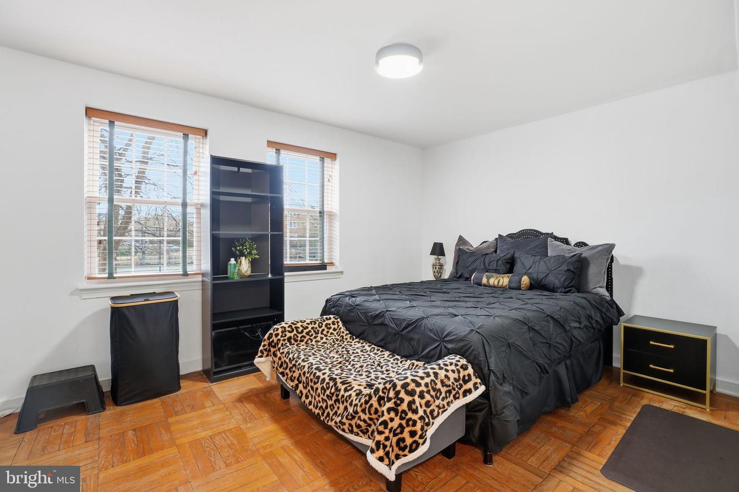 6610 10TH ST #A2, ALEXANDRIA, Virginia 22307, 2 Bedrooms Bedrooms, ,1 BathroomBathrooms,Residential,For sale,6610 10TH ST #A2,VAFX2284310 MLS # VAFX2284310