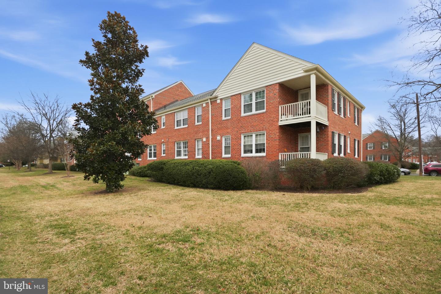 6610 10TH ST #A2, ALEXANDRIA, Virginia 22307, 2 Bedrooms Bedrooms, ,1 BathroomBathrooms,Residential,For sale,6610 10TH ST #A2,VAFX2284310 MLS # VAFX2284310