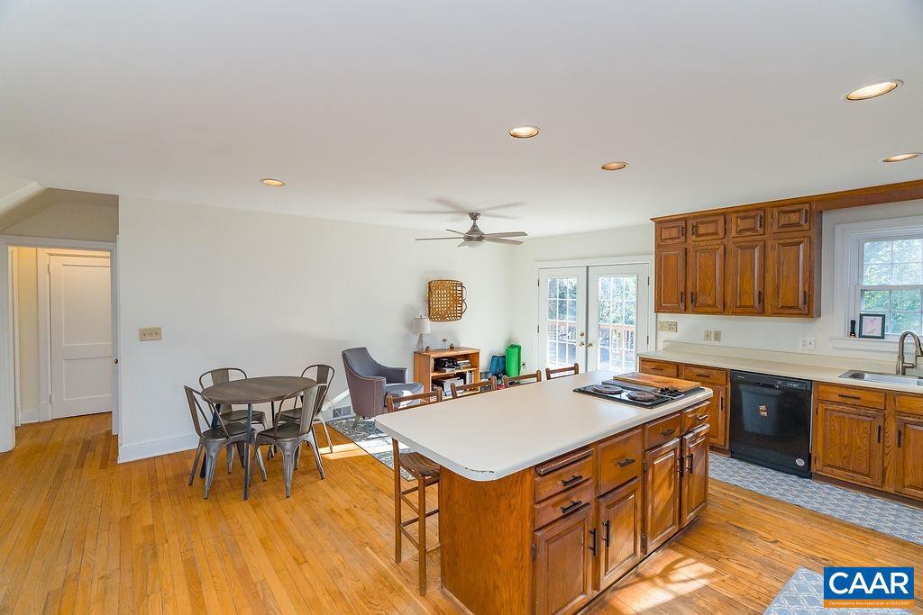 1512 RUGBY AVE, CHARLOTTESVILLE, Virginia 22903, 4 Bedrooms Bedrooms, ,2 BathroomsBathrooms,Residential,For sale,1512 RUGBY AVE,672195 MLS # 672195 1512 RUGBY AVE, CHARLOTTESVILLE, Virginia 22903, 4 Bedrooms Bedrooms, ,2 BathroomsBathrooms,Residential,For sale,1512 RUGBY AVE,672195 MLS # 672195