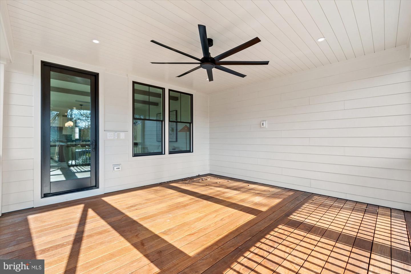 405 E NELSON AVE, ALEXANDRIA, Virginia 22301, 4 Bedrooms Bedrooms, ,3 BathroomsBathrooms,Residential,For sale,405 E NELSON AVE,VAAX2052894 MLS # VAAX2052894