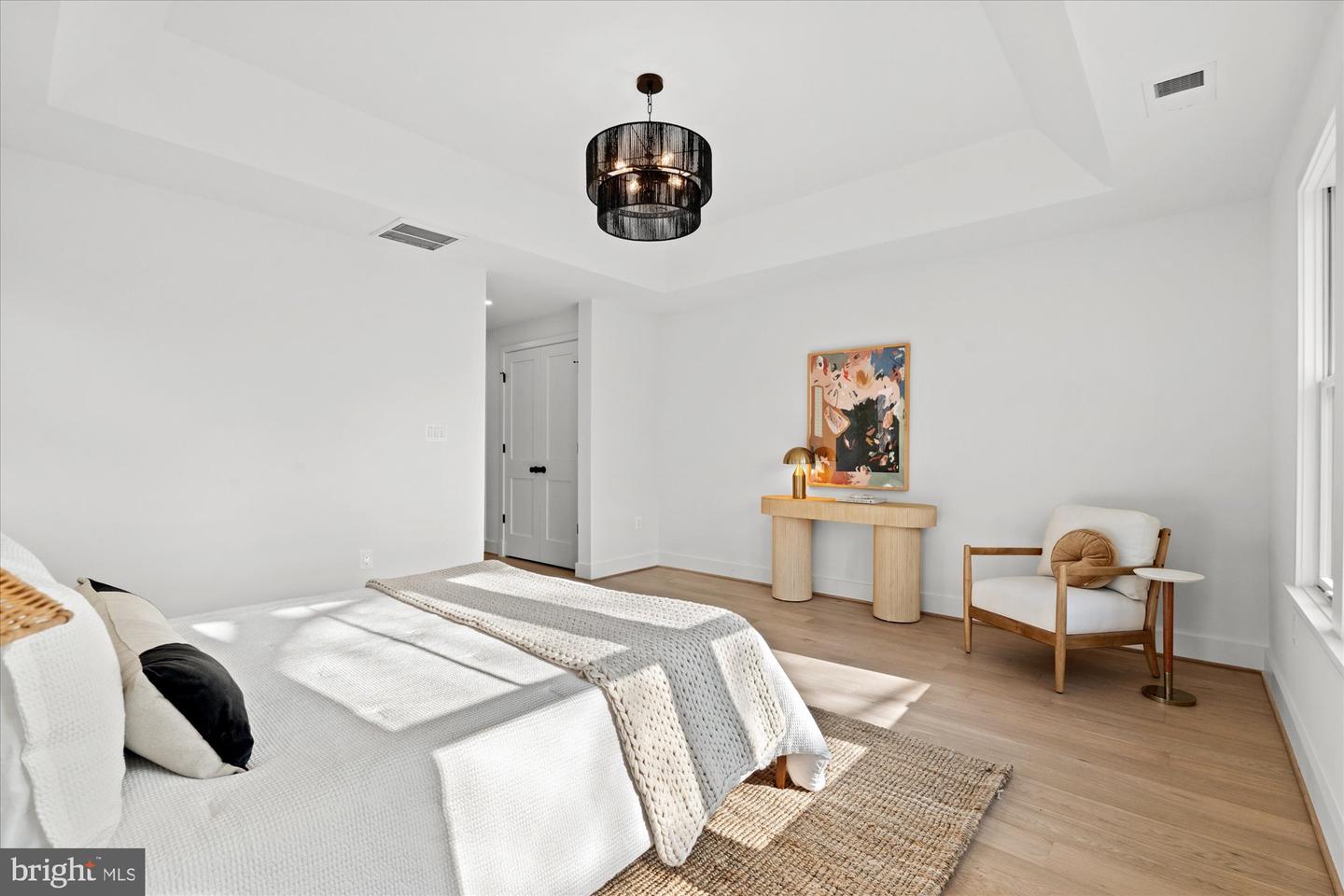 405 E NELSON AVE, ALEXANDRIA, Virginia 22301, 4 Bedrooms Bedrooms, ,3 BathroomsBathrooms,Residential,For sale,405 E NELSON AVE,VAAX2052894 MLS # VAAX2052894