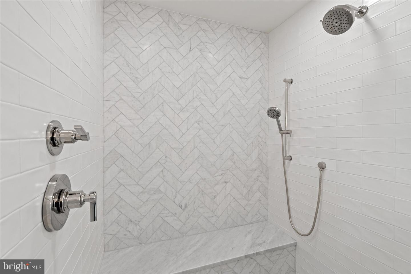 405 E NELSON AVE, ALEXANDRIA, Virginia 22301, 4 Bedrooms Bedrooms, ,3 BathroomsBathrooms,Residential,For sale,405 E NELSON AVE,VAAX2052894 MLS # VAAX2052894