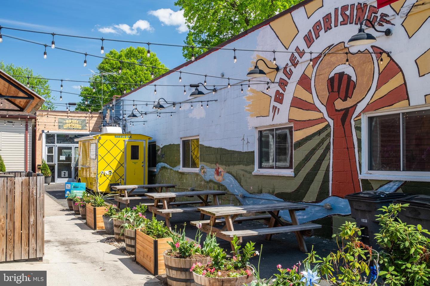 405 E NELSON AVE, ALEXANDRIA, Virginia 22301, 4 Bedrooms Bedrooms, ,3 BathroomsBathrooms,Residential,For sale,405 E NELSON AVE,VAAX2052894 MLS # VAAX2052894