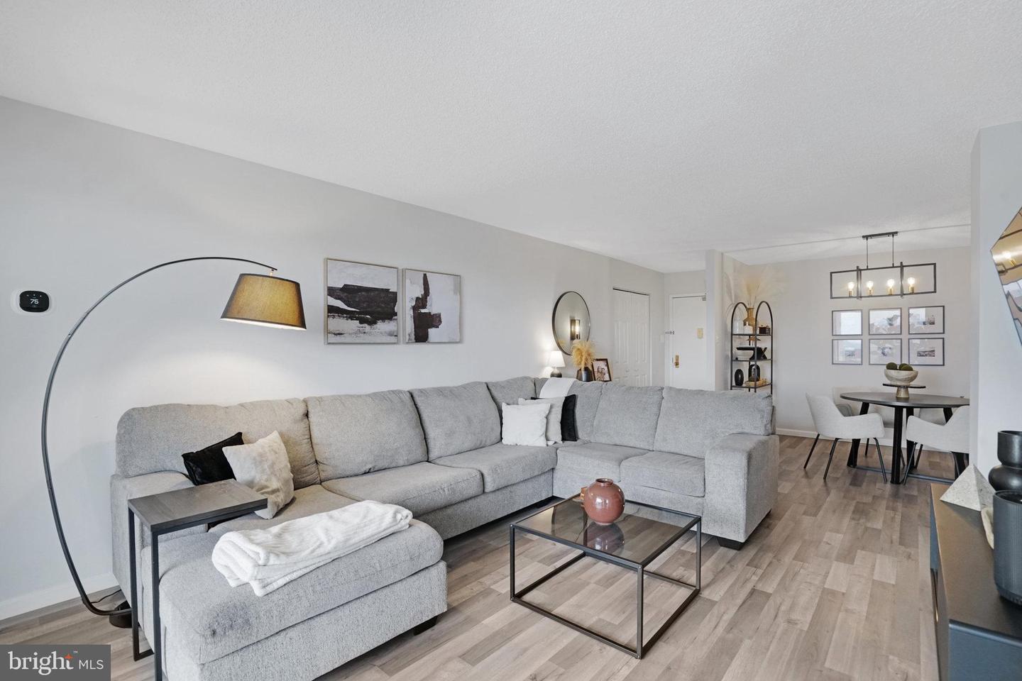 5300 HOLMES RUN PKWY #1413, ALEXANDRIA, Virginia 22304, 2 Bedrooms Bedrooms, ,1 BathroomBathrooms,Residential,For sale,5300 HOLMES RUN PKWY #1413,VAAX2052906 MLS # VAAX2052906 5300 HOLMES RUN PKWY #1413, ALEXANDRIA, Virginia 22304, 2 Bedrooms Bedrooms, ,1 BathroomBathrooms,Residential,For sale,5300 HOLMES RUN PKWY #1413,VAAX2052906 MLS # VAAX2052906