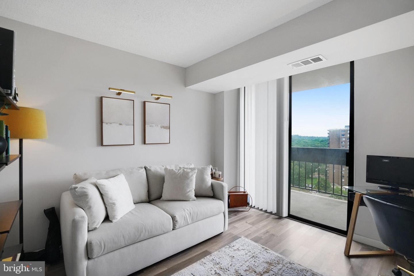 5300 HOLMES RUN PKWY #1413, ALEXANDRIA, Virginia 22304, 2 Bedrooms Bedrooms, ,1 BathroomBathrooms,Residential,For sale,5300 HOLMES RUN PKWY #1413,VAAX2052906 MLS # VAAX2052906 5300 HOLMES RUN PKWY #1413, ALEXANDRIA, Virginia 22304, 2 Bedrooms Bedrooms, ,1 BathroomBathrooms,Residential,For sale,5300 HOLMES RUN PKWY #1413,VAAX2052906 MLS # VAAX2052906