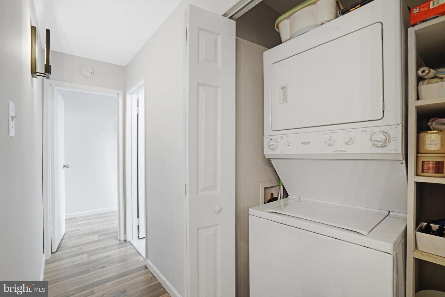 5300 HOLMES RUN PKWY #1413, ALEXANDRIA, Virginia 22304, 2 Bedrooms Bedrooms, ,1 BathroomBathrooms,Residential,For sale,5300 HOLMES RUN PKWY #1413,VAAX2052906 MLS # VAAX2052906 5300 HOLMES RUN PKWY #1413, ALEXANDRIA, Virginia 22304, 2 Bedrooms Bedrooms, ,1 BathroomBathrooms,Residential,For sale,5300 HOLMES RUN PKWY #1413,VAAX2052906 MLS # VAAX2052906