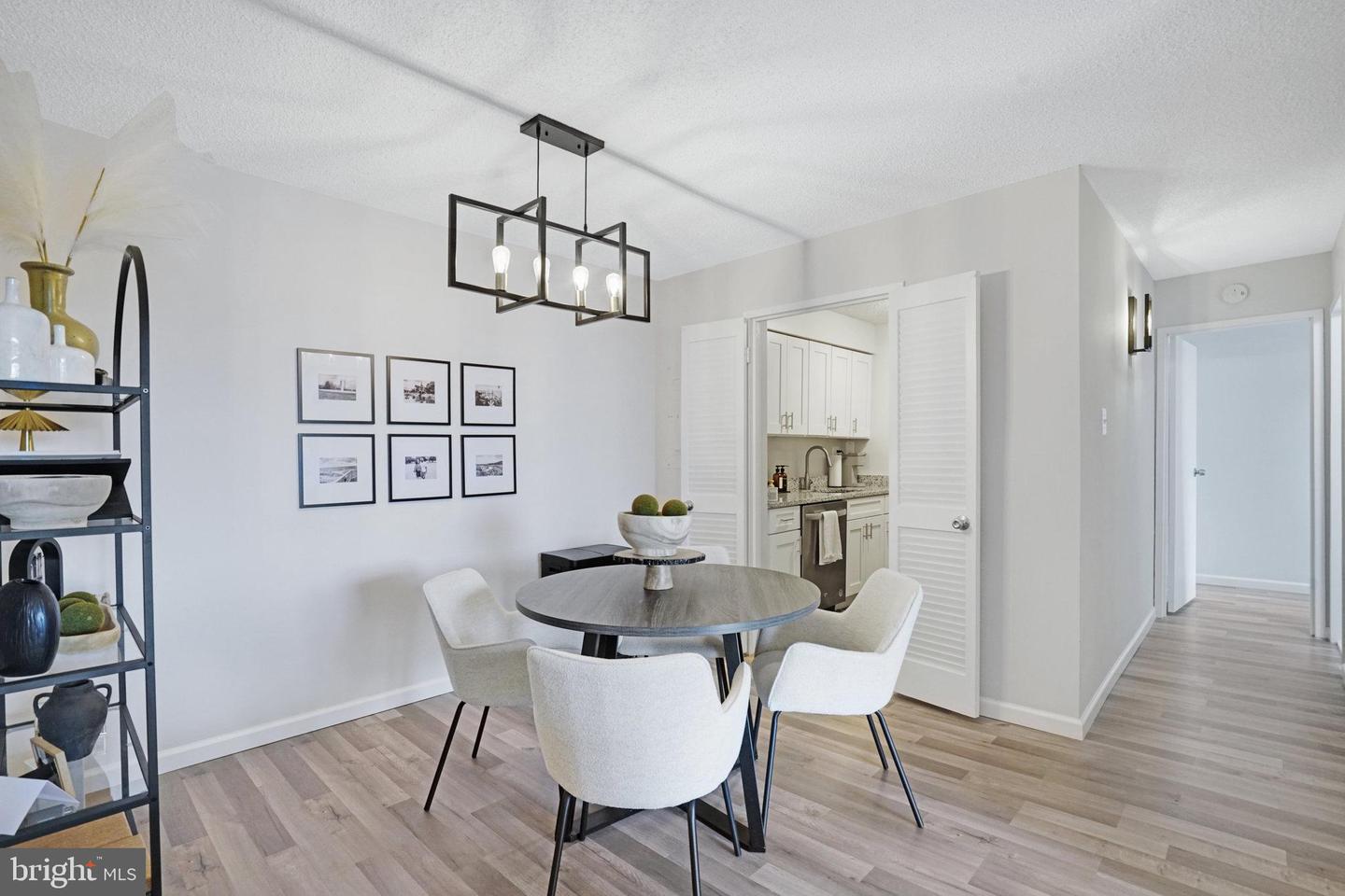 5300 HOLMES RUN PKWY #1413, ALEXANDRIA, Virginia 22304, 2 Bedrooms Bedrooms, ,1 BathroomBathrooms,Residential,For sale,5300 HOLMES RUN PKWY #1413,VAAX2052906 MLS # VAAX2052906 5300 HOLMES RUN PKWY #1413, ALEXANDRIA, Virginia 22304, 2 Bedrooms Bedrooms, ,1 BathroomBathrooms,Residential,For sale,5300 HOLMES RUN PKWY #1413,VAAX2052906 MLS # VAAX2052906