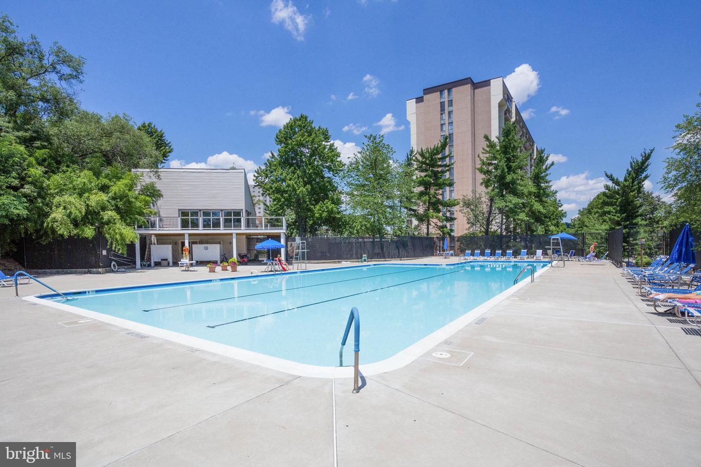 5300 HOLMES RUN PKWY #1413, ALEXANDRIA, Virginia 22304, 2 Bedrooms Bedrooms, ,1 BathroomBathrooms,Residential,For sale,5300 HOLMES RUN PKWY #1413,VAAX2052906 MLS # VAAX2052906 5300 HOLMES RUN PKWY #1413, ALEXANDRIA, Virginia 22304, 2 Bedrooms Bedrooms, ,1 BathroomBathrooms,Residential,For sale,5300 HOLMES RUN PKWY #1413,VAAX2052906 MLS # VAAX2052906