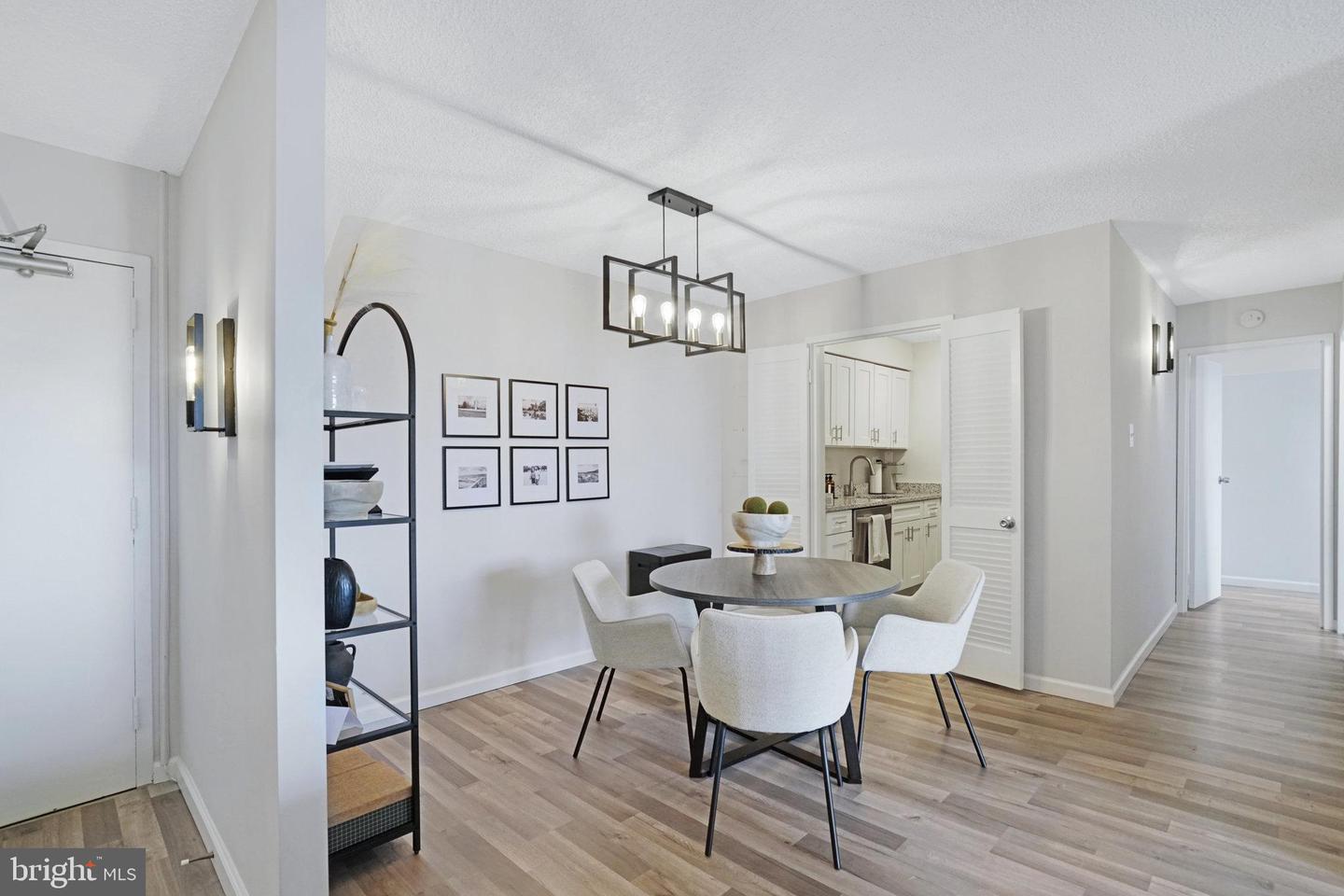 5300 HOLMES RUN PKWY #1413, ALEXANDRIA, Virginia 22304, 2 Bedrooms Bedrooms, ,1 BathroomBathrooms,Residential,For sale,5300 HOLMES RUN PKWY #1413,VAAX2052906 MLS # VAAX2052906 5300 HOLMES RUN PKWY #1413, ALEXANDRIA, Virginia 22304, 2 Bedrooms Bedrooms, ,1 BathroomBathrooms,Residential,For sale,5300 HOLMES RUN PKWY #1413,VAAX2052906 MLS # VAAX2052906