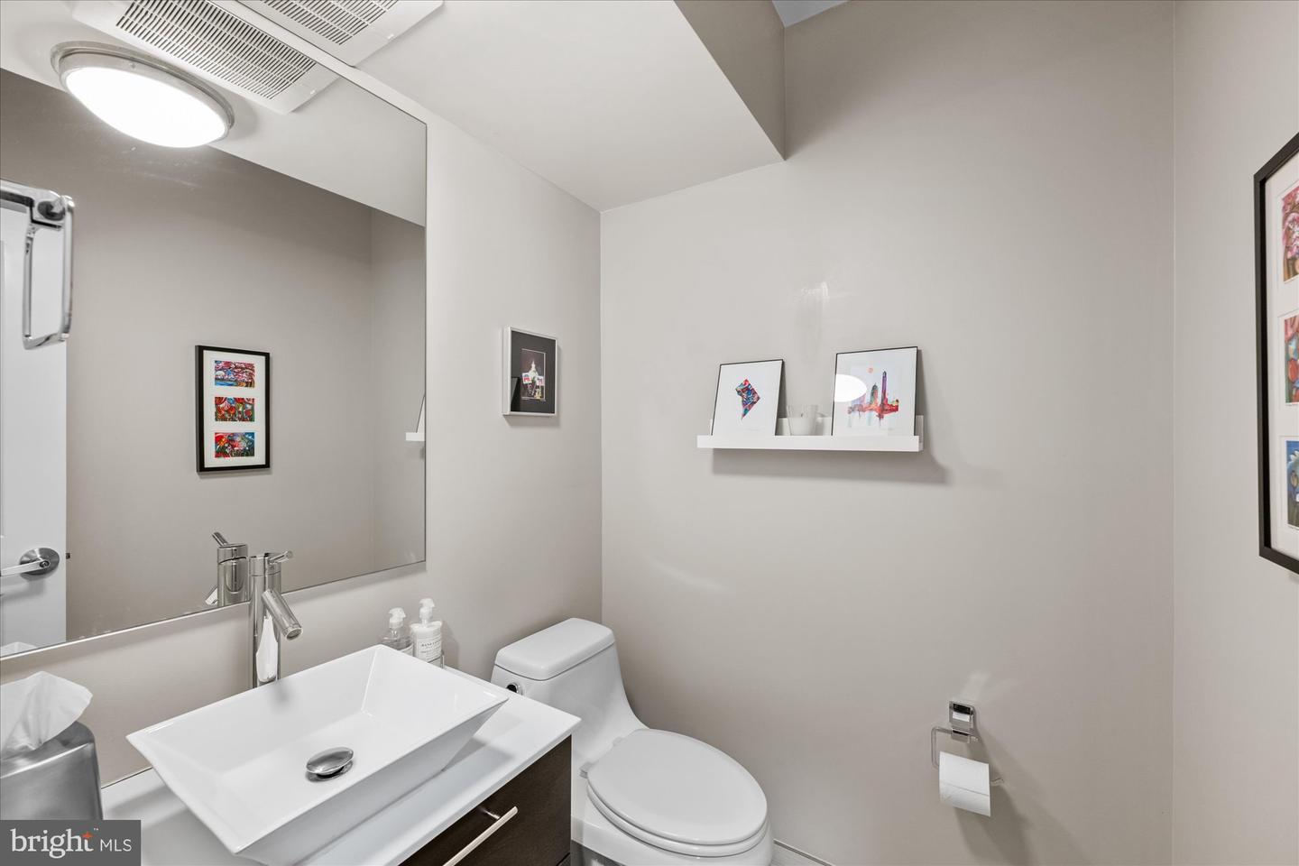 5105 CONNECTICUT AVE NW #3, WASHINGTON, District Of Columbia 20008, 2 Bedrooms Bedrooms, ,2 BathroomsBathrooms,Residential,For sale,5105 CONNECTICUT AVE NW #3,DCDC2240046 MLS # DCDC2240046