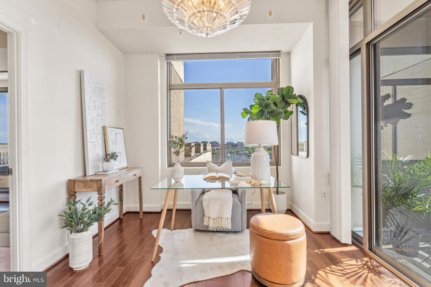 3650 S GLEBE RD #1050, ARLINGTON, Virginia 22202, 2 Bedrooms Bedrooms, ,2 BathroomsBathrooms,Residential,For sale,3650 S GLEBE RD #1050,VAAR2067390 MLS # VAAR2067390