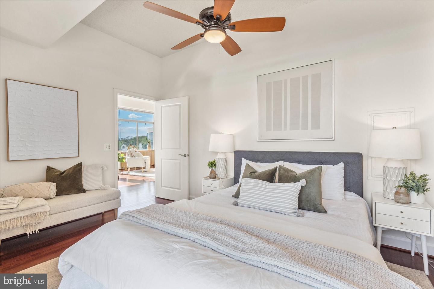 3650 S GLEBE RD #1050, ARLINGTON, Virginia 22202, 2 Bedrooms Bedrooms, ,2 BathroomsBathrooms,Residential,For sale,3650 S GLEBE RD #1050,VAAR2067390 MLS # VAAR2067390