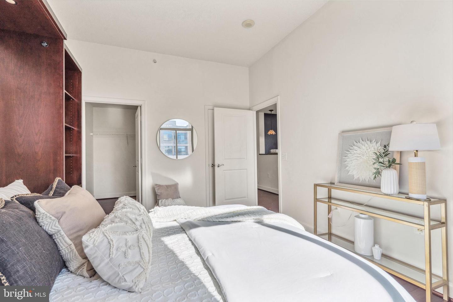 3650 S GLEBE RD #1050, ARLINGTON, Virginia 22202, 2 Bedrooms Bedrooms, ,2 BathroomsBathrooms,Residential,For sale,3650 S GLEBE RD #1050,VAAR2067390 MLS # VAAR2067390