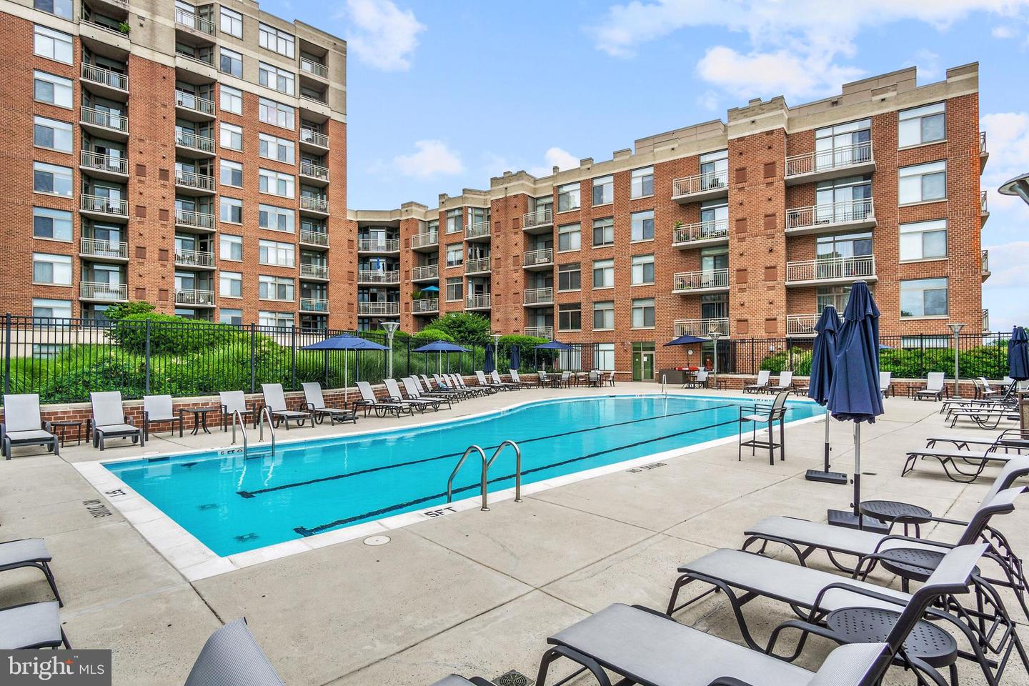 3650 S GLEBE RD #1050, ARLINGTON, Virginia 22202, 2 Bedrooms Bedrooms, ,2 BathroomsBathrooms,Residential,For sale,3650 S GLEBE RD #1050,VAAR2067390 MLS # VAAR2067390