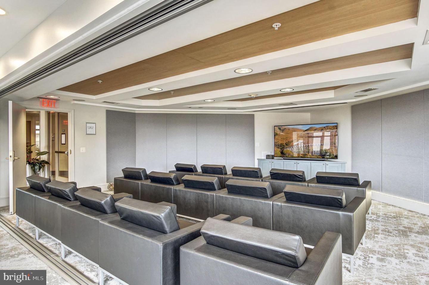 3650 S GLEBE RD #1050, ARLINGTON, Virginia 22202, 2 Bedrooms Bedrooms, ,2 BathroomsBathrooms,Residential,For sale,3650 S GLEBE RD #1050,VAAR2067390 MLS # VAAR2067390