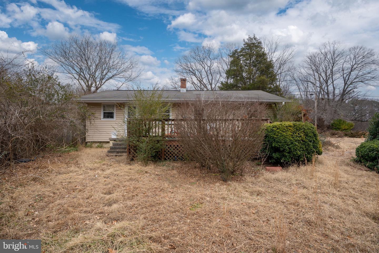 742 WHITE OAK RD, FREDERICKSBURG, Virginia 22405, 2 Bedrooms Bedrooms, ,1 BathroomBathrooms,Residential,For sale,742 WHITE OAK RD,VAST2045062 MLS # VAST2045062