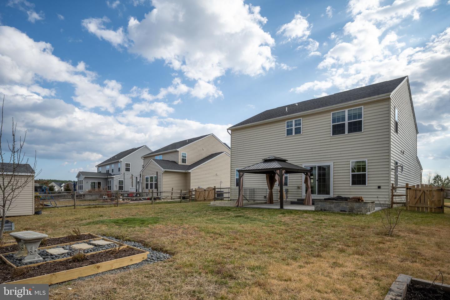 5222 WEEMS DR, KING GEORGE, Virginia 22485, 4 Bedrooms Bedrooms, ,2 BathroomsBathrooms,Residential,For sale,5222 WEEMS DR,VAKG2007474 MLS # VAKG2007474