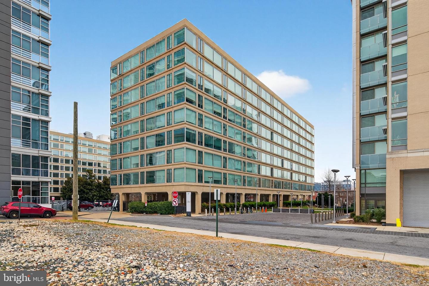 1101 3RD ST SW #503, WASHINGTON, District Of Columbia 20024, 1 Bedroom Bedrooms, ,1 BathroomBathrooms,Residential,For sale,1101 3RD ST SW #503,DCDC2240244 MLS # DCDC2240244