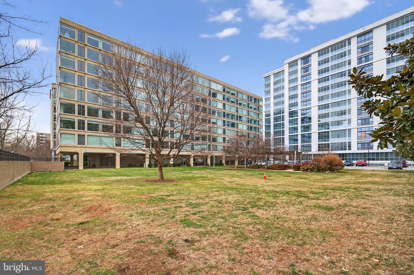 1101 3RD ST SW #503, WASHINGTON, District Of Columbia 20024, 1 Bedroom Bedrooms, ,1 BathroomBathrooms,Residential,For sale,1101 3RD ST SW #503,DCDC2240244 MLS # DCDC2240244